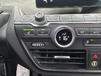 BMW i3 gereserveerd Comf Ad 94Ah 33kwh 170pk aut - pano - nap - harman/kardon - keyless -navi - cam - front + line assist - 19 inch - carbon picture 23