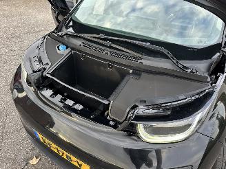 BMW i3 gereserveerd Comf Ad 94Ah 33kwh 170pk aut - pano - nap - harman/kardon - keyless -navi - cam - front + line assist - 19 inch - carbon picture 14