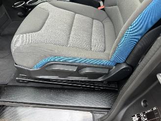 BMW i3 gereserveerd Comf Ad 94Ah 33kwh 170pk aut - pano - nap - harman/kardon - keyless -navi - cam - front + line assist - 19 inch - carbon picture 25