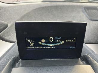 BMW i3 gereserveerd Comf Ad 94Ah 33kwh 170pk aut - pano - nap - harman/kardon - keyless -navi - cam - front + line assist - 19 inch - carbon picture 26