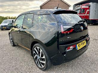 BMW i3 gereserveerd Comf Ad 94Ah 33kwh 170pk aut - pano - nap - harman/kardon - keyless -navi - cam - front + line assist - 19 inch - carbon picture 8