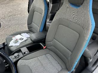 BMW i3 gereserveerd Comf Ad 94Ah 33kwh 170pk aut - pano - nap - harman/kardon - keyless -navi - cam - front + line assist - 19 inch - carbon picture 20
