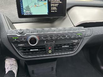 BMW i3 gereserveerd Comf Ad 94Ah 33kwh 170pk aut - pano - nap - harman/kardon - keyless -navi - cam - front + line assist - 19 inch - carbon picture 29