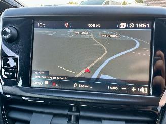 Peugeot 208 1.2 PureTech 82pk BlueLion 5drs - 86dkm nap - navi - cruise - pdc - airco - aux - usb - touchscreen - facelift picture 21