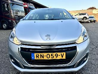 Peugeot 208 1.2 PureTech 82pk BlueLion 5drs - 86dkm nap - navi - cruise - pdc - airco - aux - usb - touchscreen - facelift picture 3