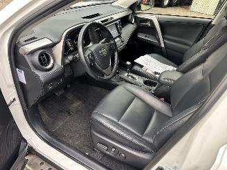 Toyota Rav-4 Gereserveerd 2.5 Hybrid AWD 171pk aut Executive - xenon - 360cam - leer - memory - line + side + front assist - elektr klep - stuurverw picture 20