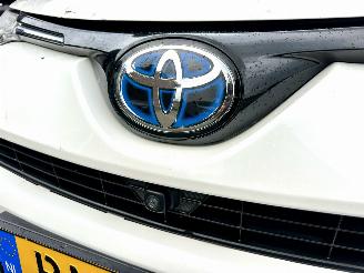 Toyota Rav-4 Gereserveerd 2.5 Hybrid AWD 171pk aut Executive - xenon - 360cam - leer - memory - line + side + front assist - elektr klep - stuurverw picture 9