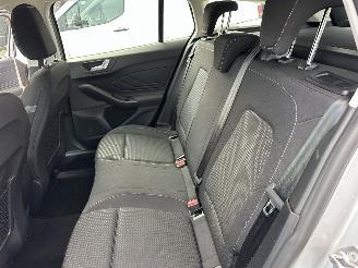 Ford Focus Wagon 1.0 EcoB Hybrid 135pk 6-bak Con - 97dkm nap - navi - airco - cruise - pdc - line + front assist - lmv picture 24
