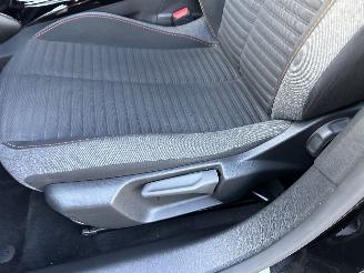 Peugeot e-208 EV 50kwh 136pk aut Active Pack - 57dkm nap - line assist - navi - pdc - lmv - stoelverw - airco - cruise - carplay picture 42