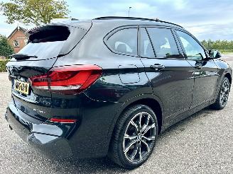 BMW X1 xDrive25e plug-in hybrid eDrive aut M-Edition - pano - 83dkm - head up - keyless - cam - sfeerverl - elektr klep picture 4