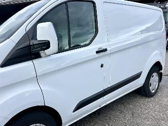 Ford Transit Custom 280 2.0 TDCI 131pk 6-traps aut L1/H1 Trend - line assist - nap - airco - cruise - trekh - pdc v+a picture 92