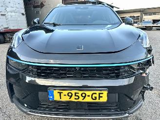 Lynk & Co 01 1.5 aut 220pk plug-In hybrid - pano - nap - front + line + side assist - 360cam - 20 inch - memory - elektr klep - infinity picture 2