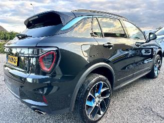 Lynk & Co 01 1.5 aut 220pk plug-In hybrid - pano - nap - front + line + side assist - 360cam - 20 inch - memory - elektr klep - infinity picture 4