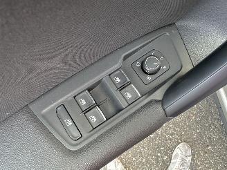 Volkswagen Tiguan 1.4 TSI 150pk aut + f1 R-Line - pano - nap - massage - trekh - front + line assist - dynaudio + woofer picture 47