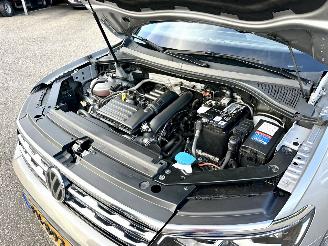 Volkswagen Tiguan 1.4 TSI 150pk aut + f1 R-Line - pano - nap - massage - trekh - front + line assist - dynaudio + woofer picture 10