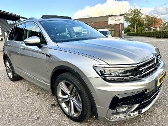 Volkswagen Tiguan 1.4 TSI 150pk aut + f1 R-Line - pano - nap - massage - trekh - front + line assist - dynaudio + woofer picture 4