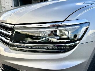 Volkswagen Tiguan 1.4 TSI 150pk aut + f1 R-Line - pano - nap - massage - trekh - front + line assist - dynaudio + woofer picture 122