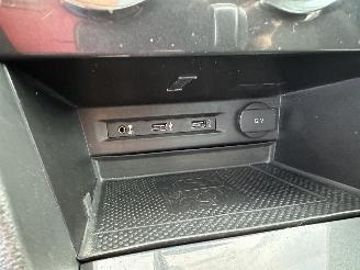 Volkswagen Tiguan 1.4 TSI 150pk aut + f1 R-Line - pano - nap - massage - trekh - front + line assist - dynaudio + woofer picture 40