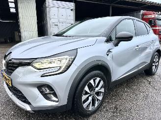Renault Captur 1.0 TCe Turbo 101pk Intens - nap - navi - camera - pdc v+a - keyless - virtual - front + line assist - sfeerverl picture 2
