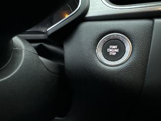 Renault Captur 1.0 TCe Turbo 101pk Intens - nap - navi - camera - pdc v+a - keyless - virtual - front + line assist - sfeerverl picture 26