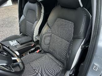 Renault Captur 1.0 TCe Turbo 101pk Intens - nap - navi - camera - pdc v+a - keyless - virtual - front + line assist - sfeerverl picture 19