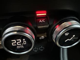 Renault Captur 1.0 TCe Turbo 101pk Intens - nap - navi - camera - pdc v+a - keyless - virtual - front + line assist - sfeerverl picture 31