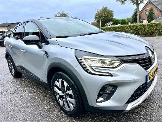 Renault Captur 1.0 TCe Turbo 101pk Intens - nap - navi - camera - pdc v+a - keyless - virtual - front + line assist - sfeerverl picture 4