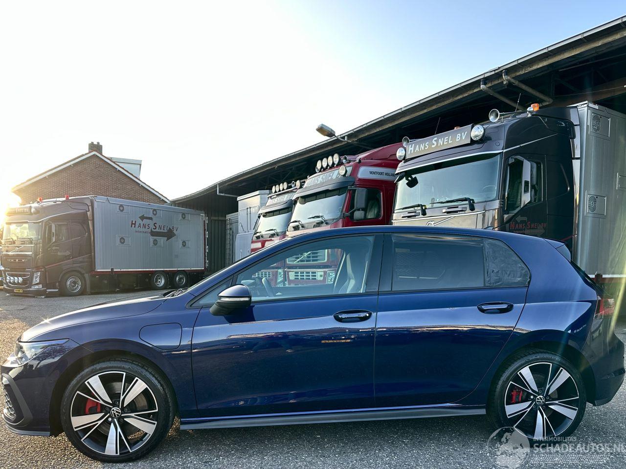 Volkswagen Golf GTE 1.4T 225pk aut + f1 Plug-in hybr - pano - hud - virtual - keyless - stoel + stuurverw - iq - pdc v+a