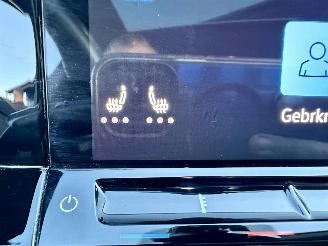 Volkswagen Golf GTE 1.4T 225pk aut + f1 Plug-in hybr - pano - hud - virtual - keyless - stoel + stuurverw - iq - pdc v+a picture 27