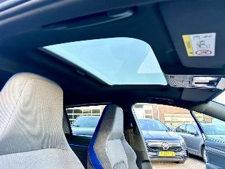 Volkswagen Golf GTE 1.4T 225pk aut + f1 Plug-in hybr - pano - hud - virtual - keyless - stoel + stuurverw - iq - pdc v+a picture 62