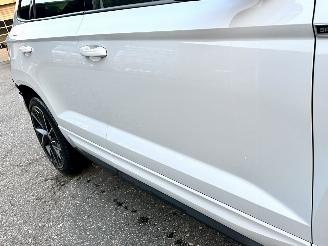 Skoda Karoq 1.5 TSI ACT 150pk 7-Traps aut + F1 Sportline Bus - navi - camera - keyless - virtual - stuurverw - sfeerverl - kuipstoelen picture 98