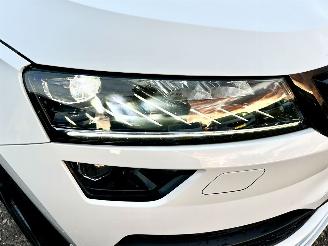 Skoda Karoq 1.5 TSI ACT 150pk 7-Traps aut + F1 Sportline Bus - navi - camera - keyless - virtual - stuurverw - sfeerverl - kuipstoelen picture 8