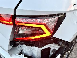 Skoda Karoq 1.5 TSI ACT 150pk 7-Traps aut + F1 Sportline Bus - navi - camera - keyless - virtual - stuurverw - sfeerverl - kuipstoelen picture 104