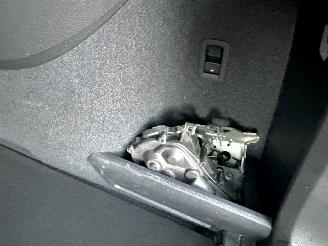 Skoda Karoq 1.5 TSI ACT 150pk 7-Traps aut + F1 Sportline Bus - navi - camera - keyless - virtual - stuurverw - sfeerverl - kuipstoelen picture 79