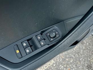 Skoda Karoq 1.5 TSI ACT 150pk 7-Traps aut + F1 Sportline Bus - navi - camera - keyless - virtual - stuurverw - sfeerverl - kuipstoelen picture 55