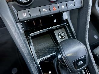 Skoda Karoq 1.5 TSI ACT 150pk 7-Traps aut + F1 Sportline Bus - navi - camera - keyless - virtual - stuurverw - sfeerverl - kuipstoelen picture 50