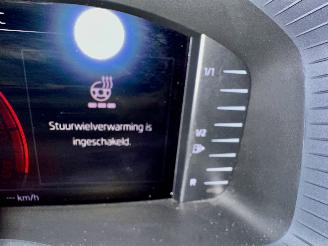 Skoda Karoq 1.5 TSI ACT 150pk 7-Traps aut + F1 Sportline Bus - navi - camera - keyless - virtual - stuurverw - sfeerverl - kuipstoelen picture 41