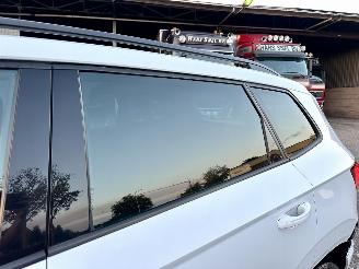 Skoda Karoq 1.5 TSI ACT 150pk 7-Traps aut + F1 Sportline Bus - navi - camera - keyless - virtual - stuurverw - sfeerverl - kuipstoelen picture 89
