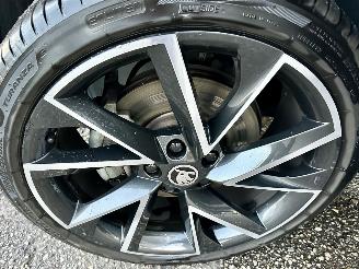 Skoda Karoq 1.5 TSI ACT 150pk 7-Traps aut + F1 Sportline Bus - navi - camera - keyless - virtual - stuurverw - sfeerverl - kuipstoelen picture 129