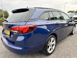 Opel Astra sports tourer 1.2T 131pk 6-bak - nap - navi - cam - bose - stoelverw v+a - stuurverw - keyless - front + line assist picture 5