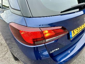 Opel Astra sports tourer 1.2T 131pk 6-bak - nap - navi - cam - bose - stoelverw v+a - stuurverw - keyless - front + line assist picture 113