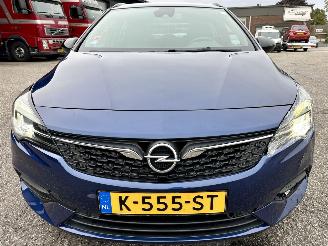 Opel Astra sports tourer 1.2T 131pk 6-bak - nap - navi - cam - bose - stoelverw v+a - stuurverw - keyless - front + line assist picture 3