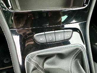 Opel Astra sports tourer 1.2T 131pk 6-bak - nap - navi - cam - bose - stoelverw v+a - stuurverw - keyless - front + line assist picture 38
