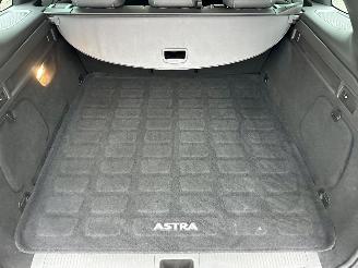 Opel Astra sports tourer 1.2T 131pk 6-bak - nap - navi - cam - bose - stoelverw v+a - stuurverw - keyless - front + line assist picture 70