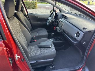 Toyota Yaris 1.3 VVT-i 99pk automaat + f1 Aspiration 5drs - nap - camera - airco - cruise - trekh - 4x goede banden picture 43