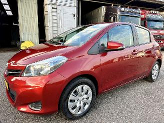Toyota Yaris 1.3 VVT-i 99pk automaat + f1 Aspiration 5drs - nap - camera - airco - cruise - trekh - 4x goede banden picture 74