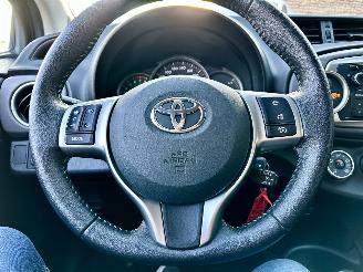 Toyota Yaris 1.3 VVT-i 99pk automaat + f1 Aspiration 5drs - nap - camera - airco - cruise - trekh - 4x goede banden picture 33