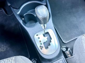 Toyota Yaris 1.3 VVT-i 99pk automaat + f1 Aspiration 5drs - nap - camera - airco - cruise - trekh - 4x goede banden picture 24