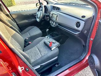 Toyota Yaris 1.3 VVT-i 99pk automaat + f1 Aspiration 5drs - nap - camera - airco - cruise - trekh - 4x goede banden picture 13