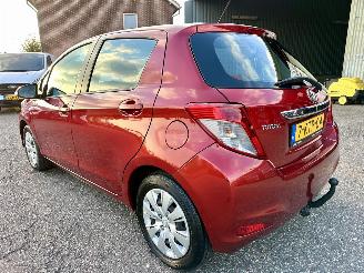 Toyota Yaris 1.3 VVT-i 99pk automaat + f1 Aspiration 5drs - nap - camera - airco - cruise - trekh - 4x goede banden picture 5